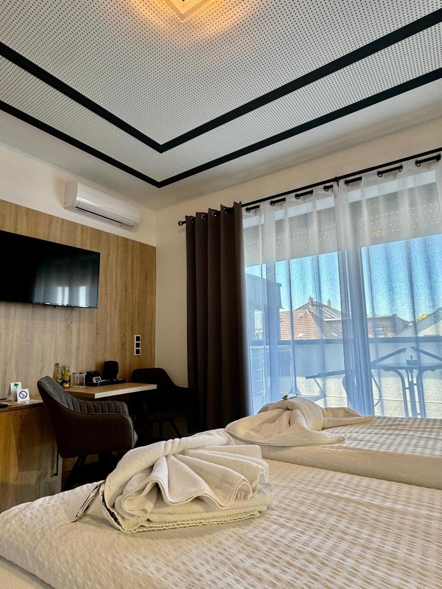 Hotel Montenegro Worms Exterior photo